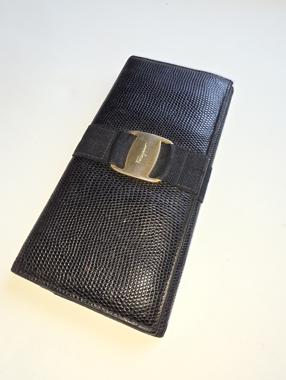 Salvatore Ferragamo Black Textured Leather Wallet with Gancini Buckle